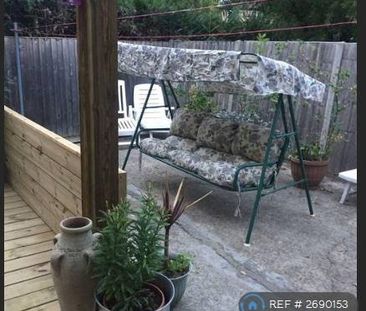 1 bedroom in a house share to rent - Photo 6