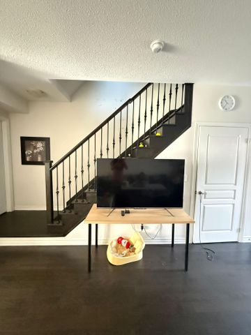 For Lease - 636 Evans Avenue Unit# 47, Toronto, Ontario - Photo 5