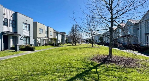 FIRST WEEK'S RENT FREE!!! - Photo 1