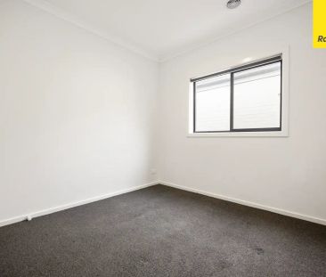 7 Alps Way, Truganina VIC 3029 - Photo 4