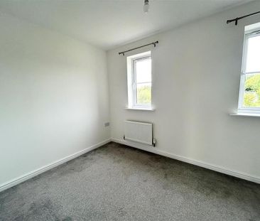 2 bedroom end of terrace house to rent - Photo 1