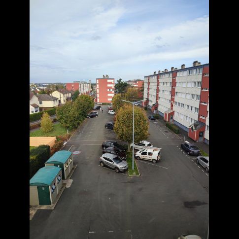 Location Appartement 2 pièces 48 m² Issoudun - Photo 1