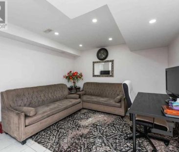 24 THORNAPPLE STREET - Photo 1