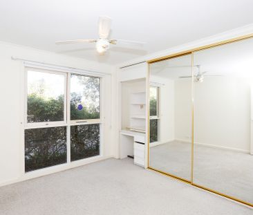 50 Fisher Parade, Ascot Vale VIC 3032 - House For Rent | Domain - Photo 5