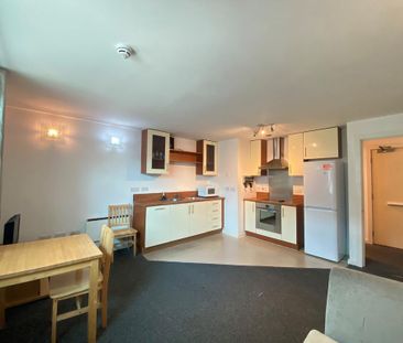 2 bedroom flat to rent - Photo 6