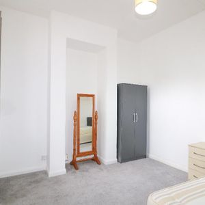 1 bedroom semi-detached house to rent - Photo 3