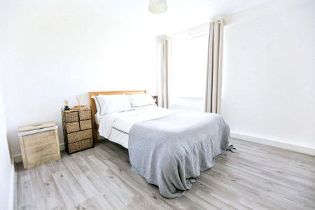 Woodhouse Lane, Swalwell, Newcastle upon Tyne, Tyne and Wear, NE16 3AH - Photo 5