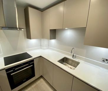 The Colonnade - Photo 3