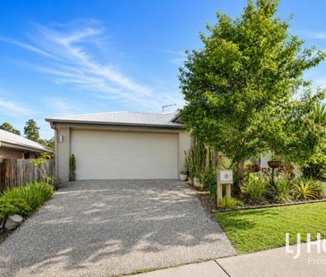 Two Living Zones - Walking Distance to Four Local Schools - Great S... - Photo 5