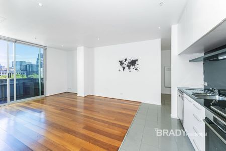 909/25 Wills Street, Melbourne - Photo 5