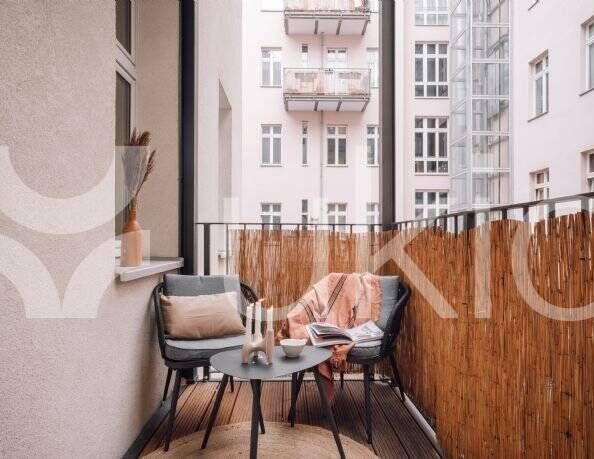 RONCAL - 3 Schlafzimmer Wohnung Mit Balkon in Friedrichshain - Photo 1
