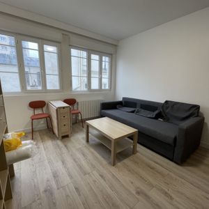 Location Appartement 1 pièce 21m² PARIS 13ème - Photo 2