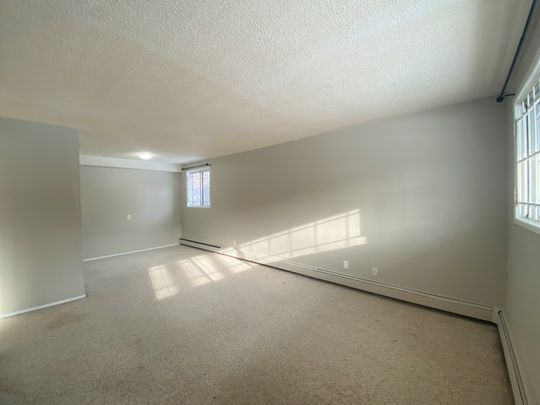 Hearth Manor - Photo 1