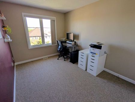 For Lease - 165 Hampshire Way Unit# 131, Milton, Ontario - Photo 5