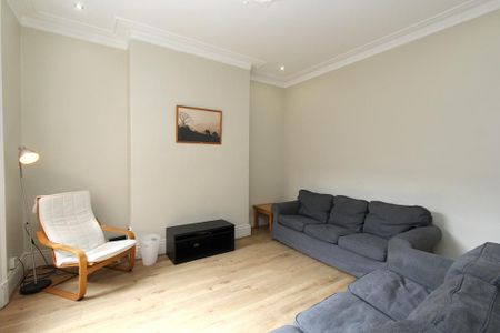 5 bedroom terraced house to rent - Photo 2