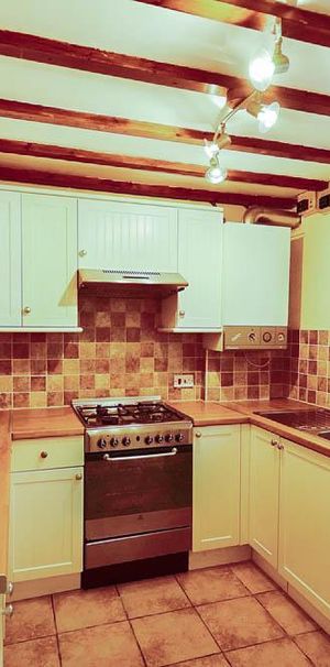 2 bedroom terraced house to rent - Photo 1