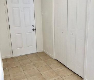 Beau et grand 4.5 de 1 200 p.c. pour 55 ans et plus - Photo 1