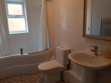 2 bedroom house share to rent - Photo 5