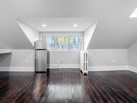 For Lease - 146 Howland Avenue, Toronto, Ontario - Photo 4