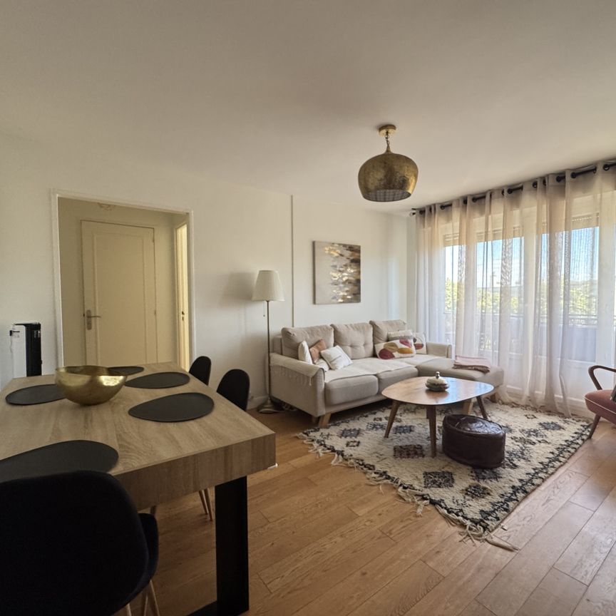 Location Appartement 4 pièces 67m² VILLE D AVRAY 92410 - Photo 1