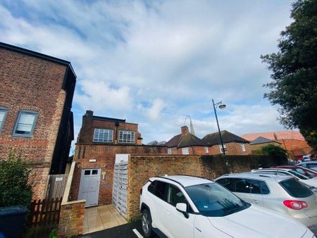 1 bedroom flat to rent - Photo 3