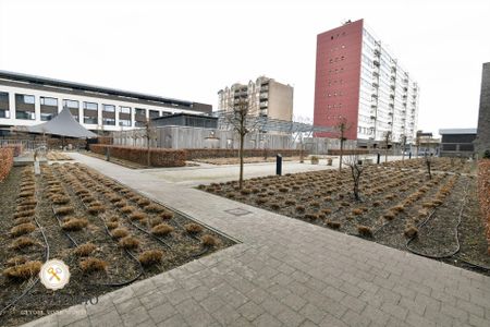 Modern éénslaapkamerappartement met prive parking Stadsplein Genk - Foto 5