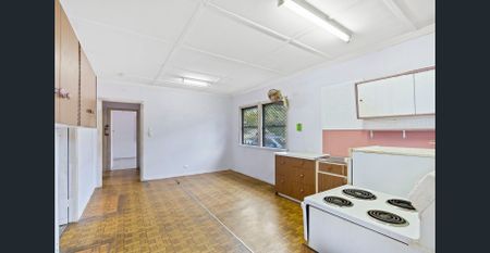 Huge Backyard in Prime Carina Heights Location - Photo 3