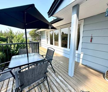 915 Wentworth Ave, North Vancouver - Photo 2