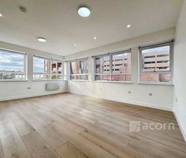 Flat to rent - Instone Road, Dartford, DA1 - Photo 1