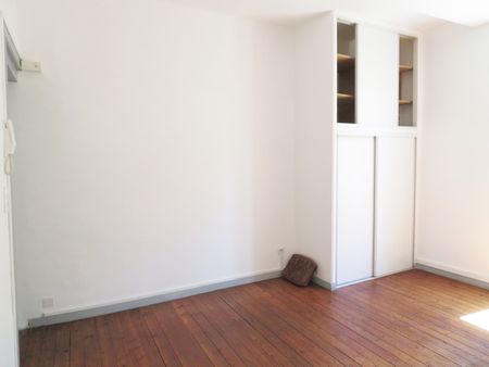 T2, Rue Fresque, Nîmes-Centre, 45m², 483€ H.C - Photo 2