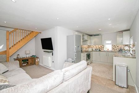 1 bedroom house to rent - Photo 2