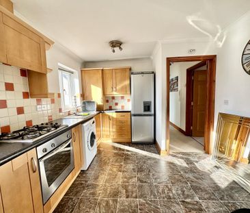 2 bedroom flat to rent - Photo 6