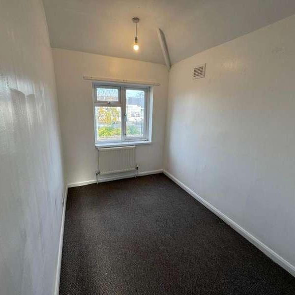 Sutcliffe Avenue, Grimsby, DN33 - Photo 1