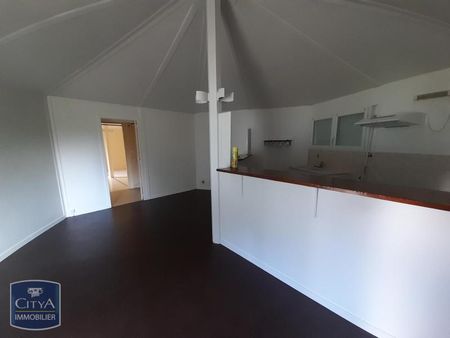 Location Appartement 2 pièces 92m² CHASSENEUIL DU POITOU 86360 - Photo 2