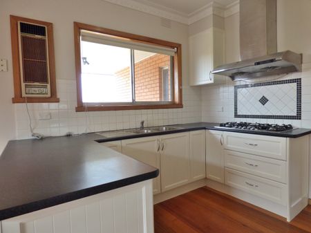 Old World Charm Meets Modern Comfort! - Photo 5