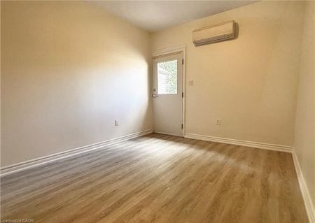 For Lease - 76 Wentworth Street Unit# 2, Hamilton, Ontario - Photo 5