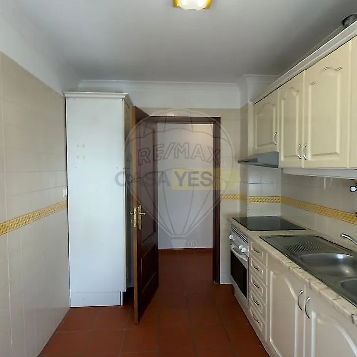 Apartment T1 in Malagueira e Horta das Figueiras, Évora - Photo 1