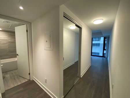 For Lease - 188 Cumberland Street Unit# 1407, Toronto, Ontario - Photo 2