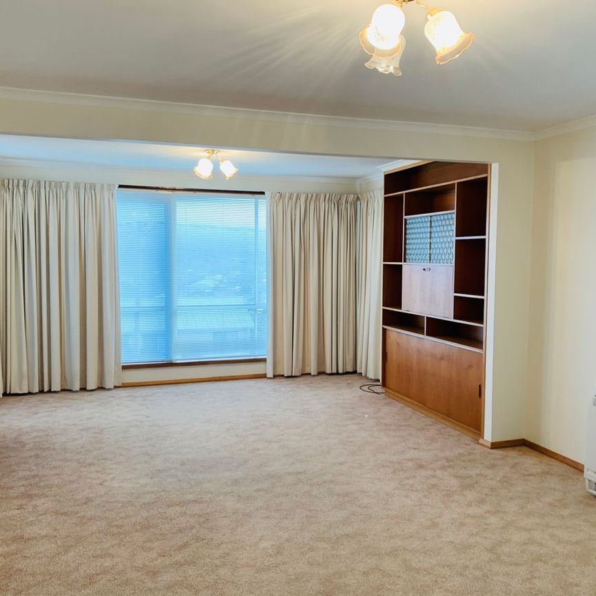 Location and Convenience - Photo 1