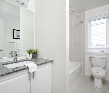 For Lease - 370 Red Maple Road Unit# 55, Richmond Hill, Ontario - Photo 5