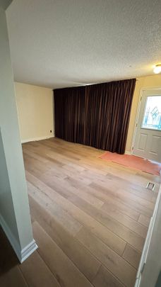 For Lease - 2536 Roman Avenue, Britannia Heights - Queensway Terrace N and Area, Ontario - Photo 1