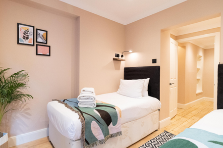 2 bedroom serviced apartment to rent - Photo 4