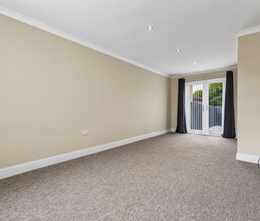 Cairneymount Avenue - Photo 2