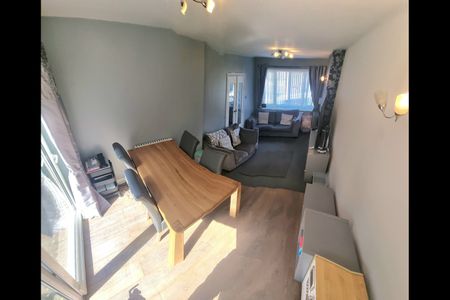 3 Bed Semi-Detached House, Jardine Close, S9 - Photo 2