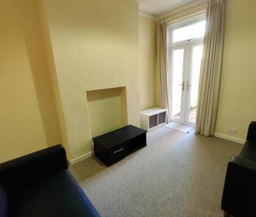 4 bedroom terraced house to rent - Photo 6