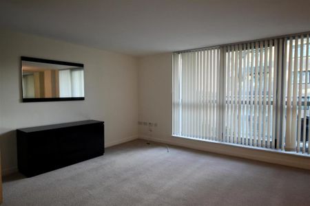 2 bedroom flat to rent - Photo 3