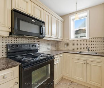 120 Sherman Avenue S #4 - Photo 6