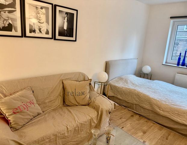 Essen Innenstadt: Stilvoll wohnen – gehobener, vollmöblierter Erstbezug - Foto 1