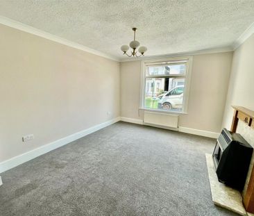 2 bedroom semi-detached house to rent - Photo 2