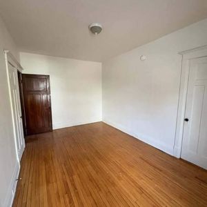 1 CH - 1 SDB - Westmount - $1,845 /mo - Photo 2